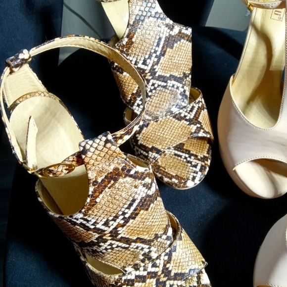 BOGOFREE SZ9.5 HEELS. GREAT CONDITION - Picture 10 of 16